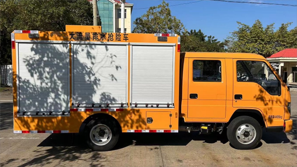 1000m3中大型排水搶險(xiǎn)車(chē)（雙排）